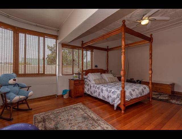 3 BEDROOM FREEHOLD FOR SALE IN KENSINGTON